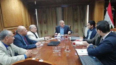 عشماوي يبحث مع الإسكان إقامة مشروعات صغيرة