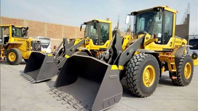 عشماوي: استلام 3 لوادر قلاب لدعم منظومة النظافة