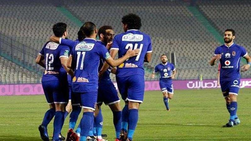 الأهلي يتقدم على