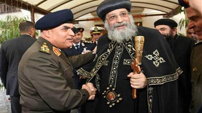 وزير الدفاع ورئيس الأركان يقدمان التهنئة للبابا تواضروس بمناسبة عيد الميلاد