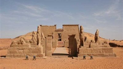 مخرج فرنسي ينتج فيلما وثائقيا عن معابد النوبة القديمة