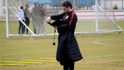 معالجة أخطاء لاعبي الزمالك في المران الجماعي