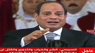 السيسي يهنئ المصريين بافتتاح كنيسة ميلاد المسيح (فيديو)