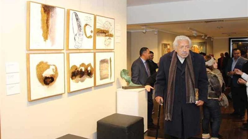 آدم حنين يفتتح معرض