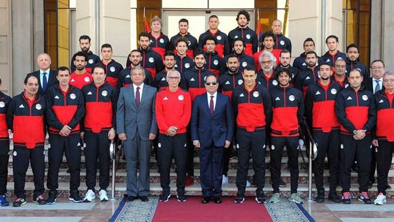 الرئيس السيسي يهنئ