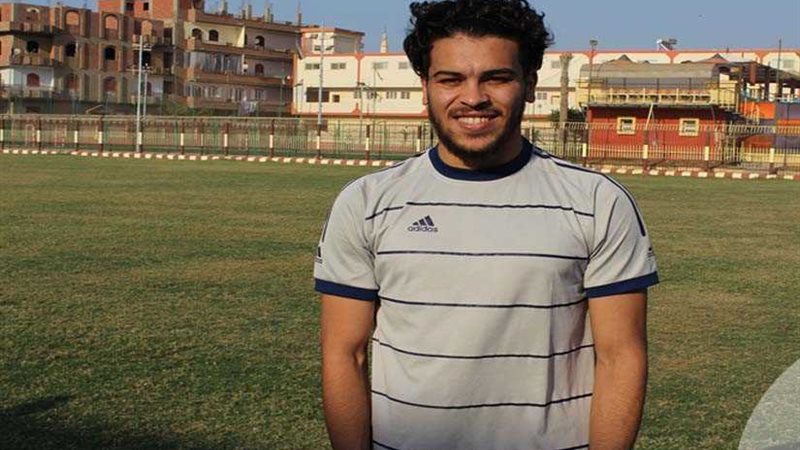 الأهلي يتعاقد مع