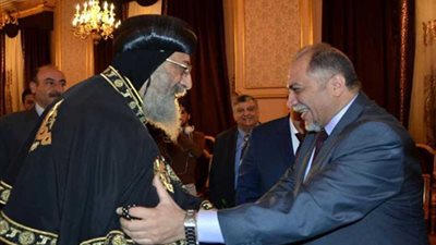 القصبي يهنئ البابا تواضروس بعيد الميلاد ويؤكد: ميلاد المسيح رسالة سلام للعالم