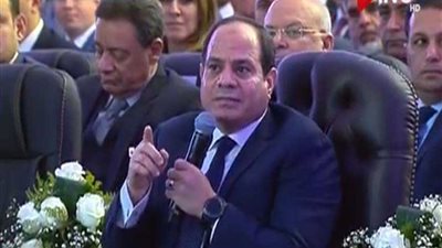 بالفيديو| السيسي: لن نسمح بوجود مشكلة في المياه بمصر
