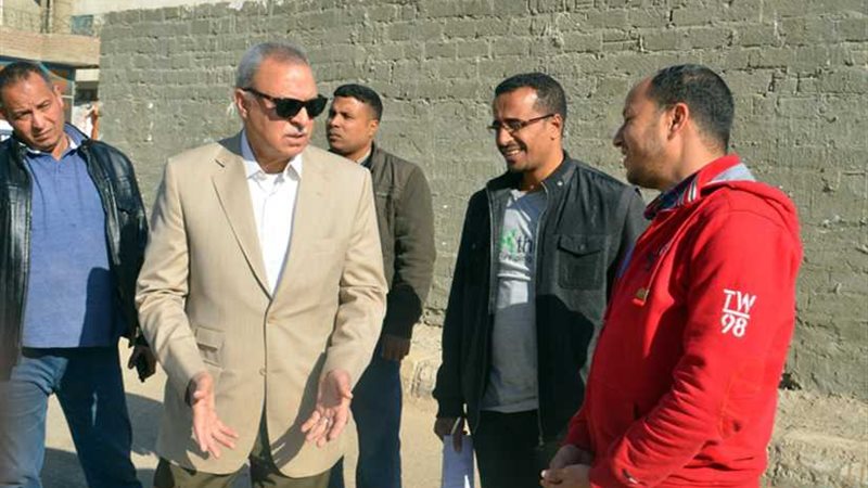 محافظ قنا يطالب المسؤولين