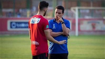 أزارو وزكريا يقودان تشكيل الأهلي أمام الزمالك