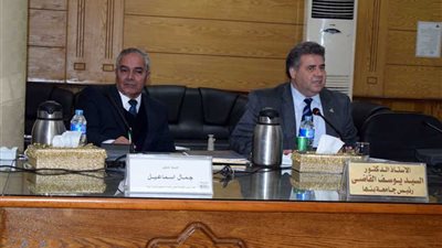 رئيس جامعة بنها: إعلان نتائج الامتحانات خلال 15 يوما من انتهاء المادة