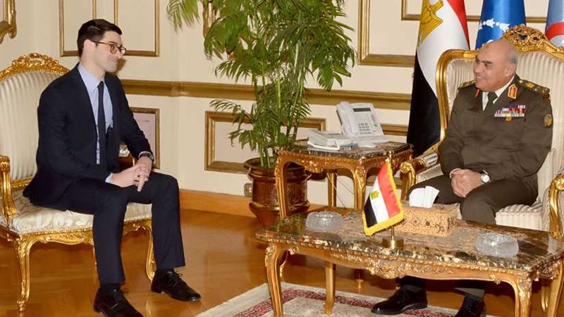 مساعد وزير الدفاع