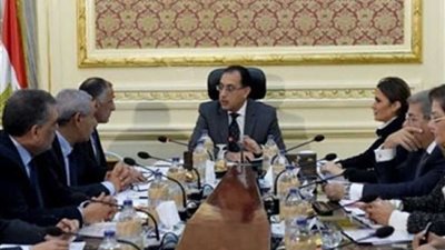 الحكومة توافق علي طرح مشروعات السكة الحديد والنقل الجماعي بالمدن الجديدة