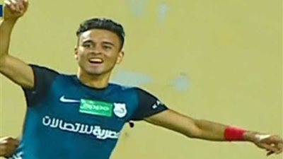 مهاجم إنبي يبلغ إدارة ناديه برغبته فى الرحيل للأهلي