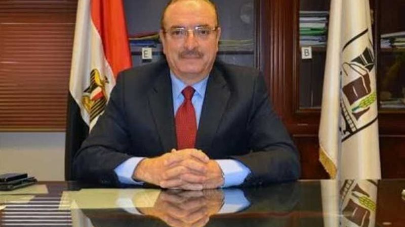 محافظ بني سويف يكرم