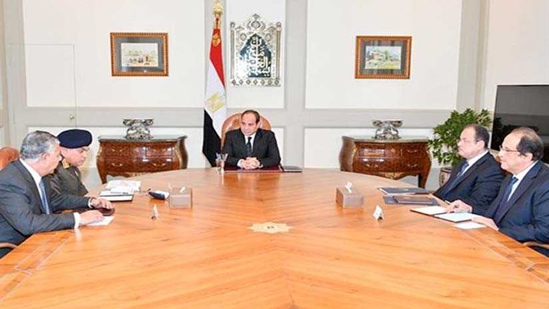 السيسي يجتمع بوزيري