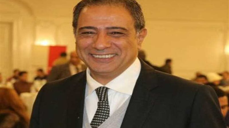 ناصر قطامش يوقع على