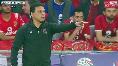 الأهلي يتعادل أمام المصري سلبيًا في الشوط الأول