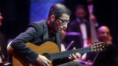 ​العازف وحيد ممدوح يقدم رؤية جديدة لأغنية 