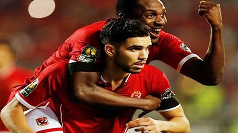 أزارو وأجايي يقودان