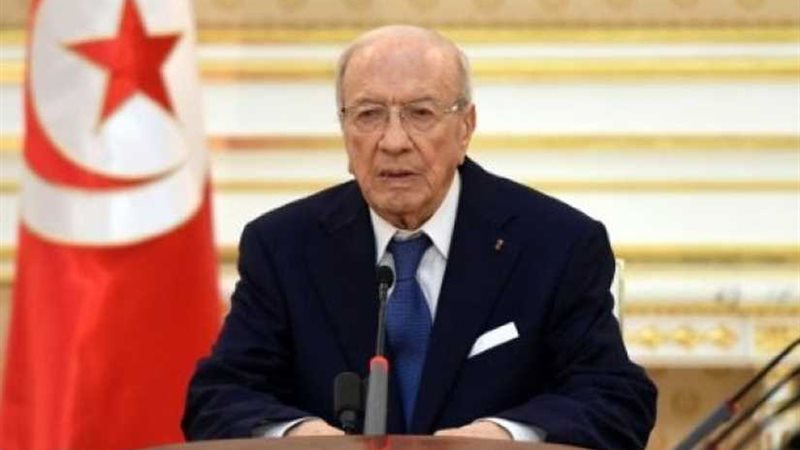 الرئيس التونسي يجتمع