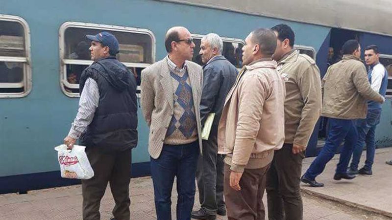 رئيس الخدمات يفاجئ