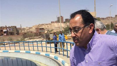 الإسكان: تنفيذ محطتي تحلية مياه في مطروح .. ومحطة صرف صحى في 