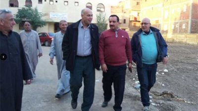 مدير الإدارة المركزية ورئيس المدينة في جولة لقرى المحلة (صور)