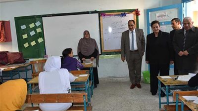محافظ البحيرة تتفقد امتحانات نصف العام للشهادة الإعدادية بدمنهور 