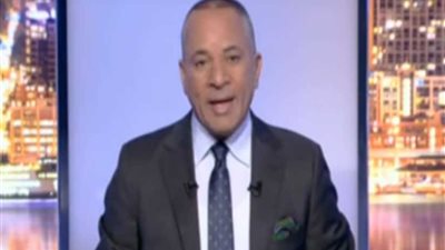 أحمد موسى: شريف إسماعيل اتصل بي قبل الهواء .. وهذا ما حدث في المكالمة (فيديو)