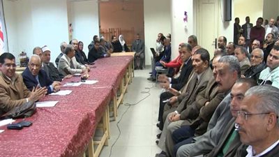 نقابات مهنية تدعم ترشح 