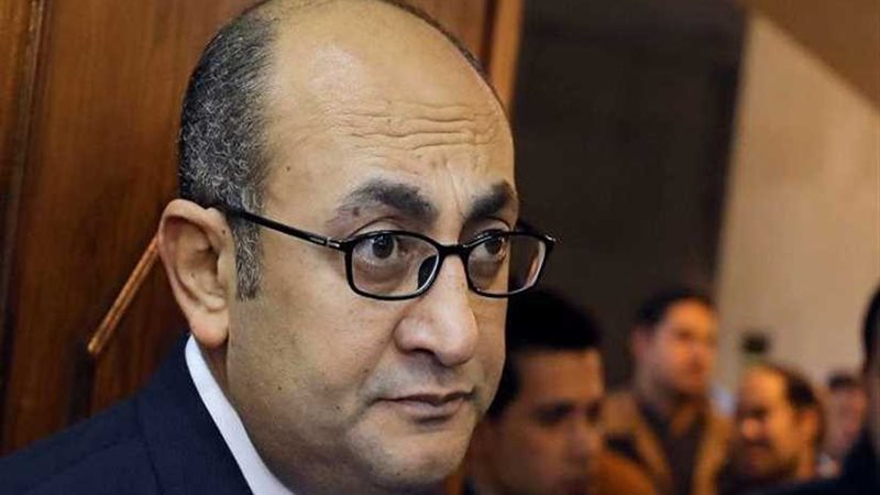 الدستور يدعم خالد