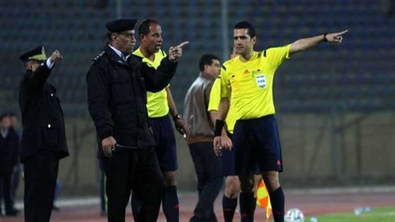 حكام مباريات  الأحد