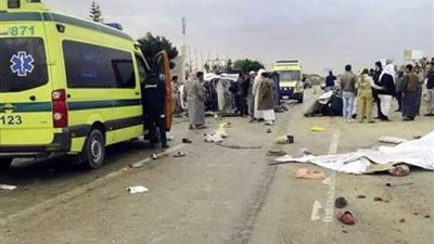 إصابة 6 أشخاص فى حادث تصادم بالطريق الصحراوى