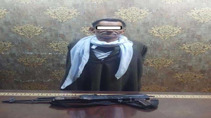 تاجر يقتل ابنه رميا