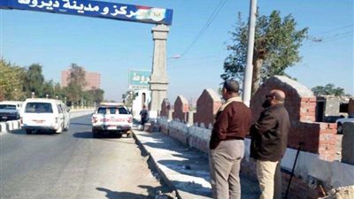 تطوير مدخلين بديروط بتكلفة مليون و250 ألف جنيه