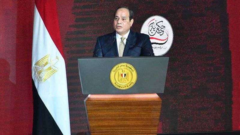 سيدة للسيسي: إحنا