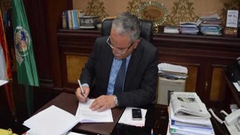 إحالة 115 موظفًا