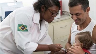 الصحة البرازيلية تنفي وجود عجز في تطعيمات 