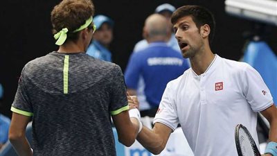 ايستومين يقصي حامل لقب 