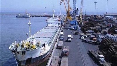 استمرار إغلاق بوغازي ميناءي الإسكندرية