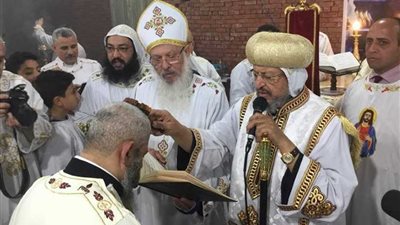 في عيد الغطاس .. تدشين كنيسة ورسامة قمص ببهتيم