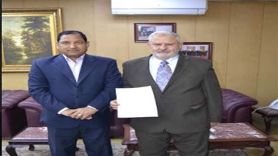 محافظ الغربية يستقبل متبرع للمحافظة بقيمة 105 ملايين جنيه