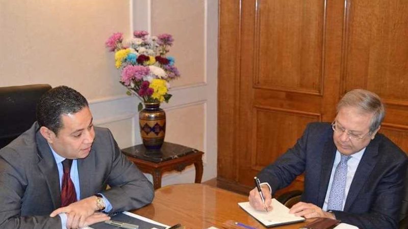 قطاع الأعمال يطالب