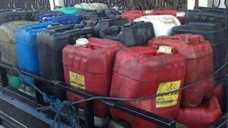 ضبط سيارة محملة بمواد