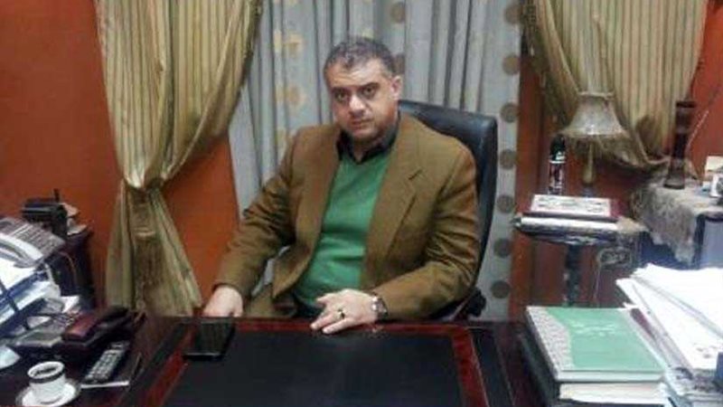 ضبط صيدلي متلبسا