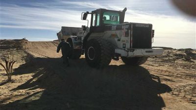 بدء تنفيذ أعمال الطريق المؤدي لمشروع 1.5 مليون فدان بالمنيا