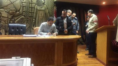 بدء فرز الصناديق بانتخابات شعبة المحررين الاقتصاديين