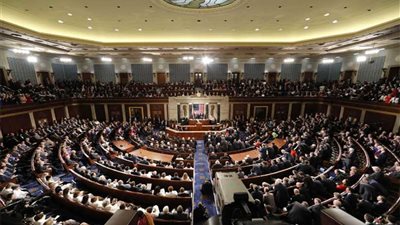 استمرار إغلاق المكاتب الحكومية الأمريكية لليوم الثالث بعد فشل الكونجرس في إقرار موازنة قصيرة الأجل