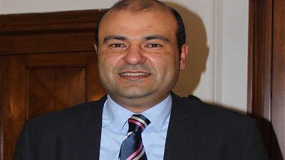 الأموال العامة تستبعد خالد حنفي وزير التموين الأسبق بفساد القمح